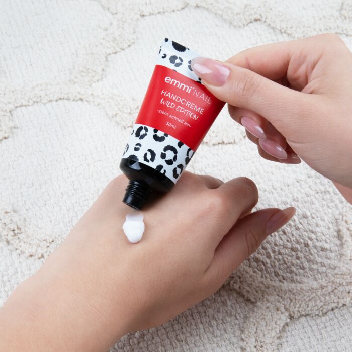 18329 handcreme wild mood 2 2 Emmi-Nail crema per le mani "WILD" 30ml - immagine 4